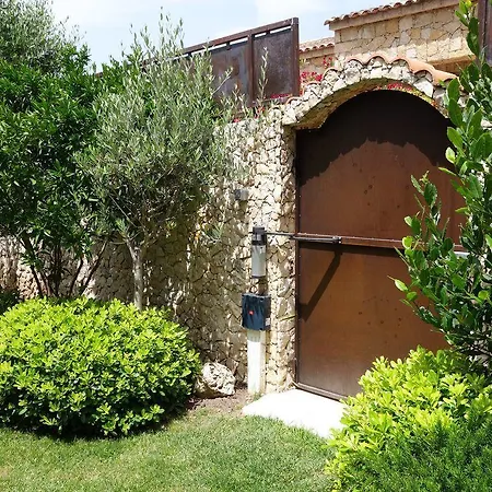 Chez Virginie לינה וארוחת בוקר