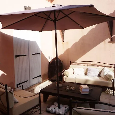 Alojamento de Acomodação e Pequeno-almoço Chez Virginie Porto-Vecchio (Corsica)