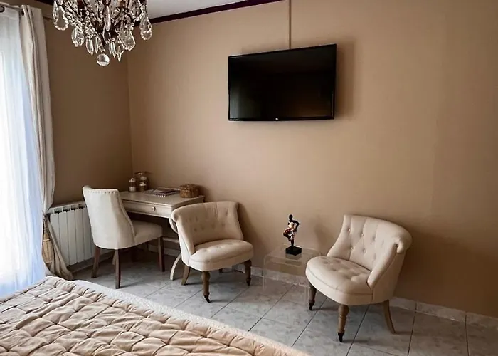 Bed & Breakfast Chez Virginie 4*