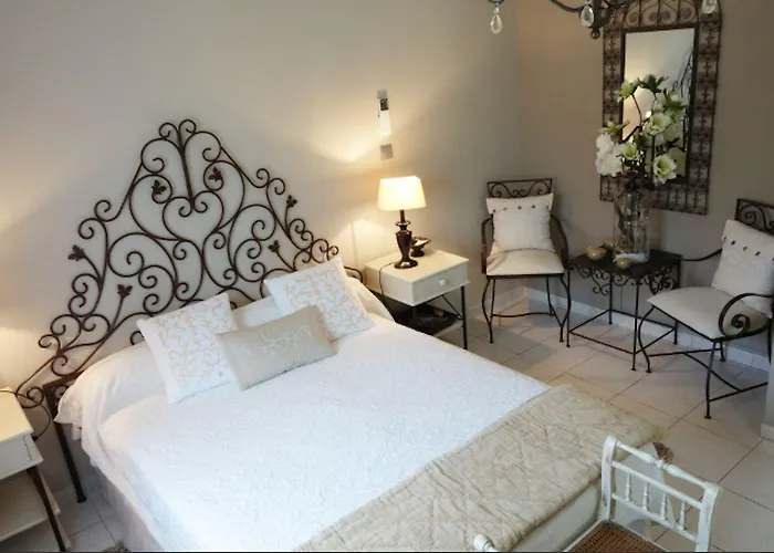 Chez Virginie Bed & Breakfast 4*