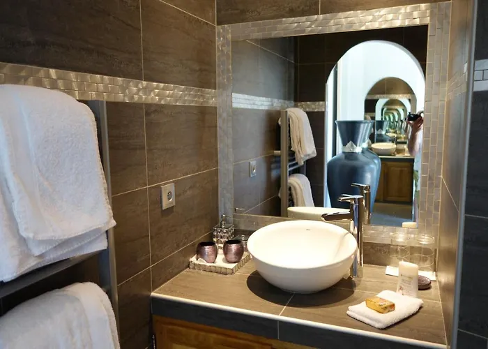 Chez Virginie Bed & Breakfast 4*