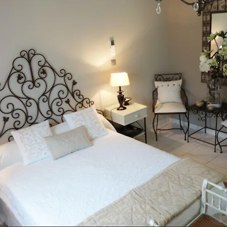 Chez Virginie Nocleg ze śniadaniem 4*