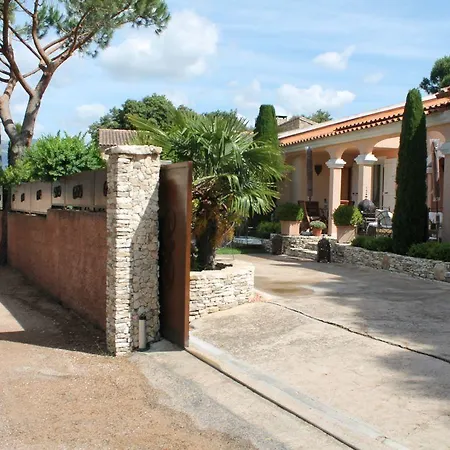 Nocleg ze śniadaniem Chez Virginie 4*