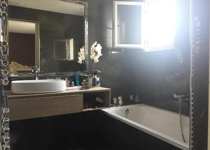 Chez Virginie Bed & Breakfast 4*